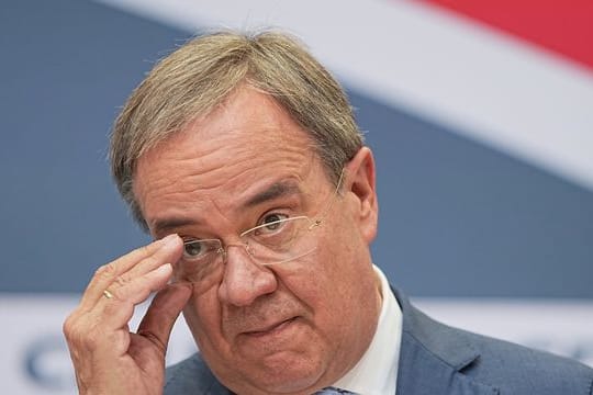 CDU-Kanzlerkandidat Armin Laschet bei einer Pressekonferenz nach Bekanntgabe der Wahlergebnisse.