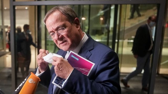 CDU-Chef Armin Laschet steht nach der historischen Wahlschlappe der Union unter Druck. CDU-Chef Armin Laschet steht nach der historischen Wahlschlappe der Union unter Druck.