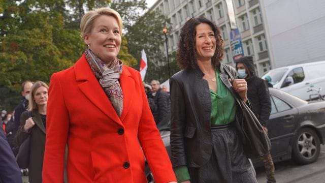 SPD-Spitzenkandidatin Franziska Giffey (l. SPD-Spitzenkandidatin Franziska Giffey (l.