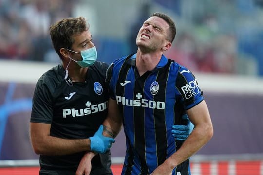 Atalanta Bergamos Robin Gosens hat sich verletzt.