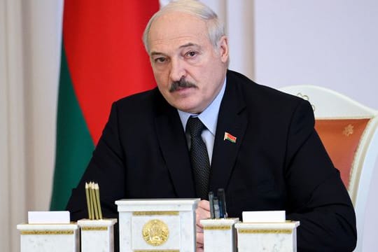 Der belarussische Machthaber Alexander Lukaschenko geht weiter gegen die Opposition im Land vor.