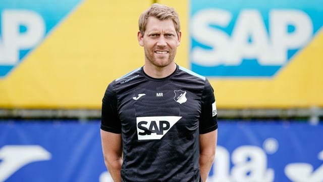 Torwarttrainer Michael Rechner beim Mannschaftsfototermin der TSG 1899 Hoffenheim. Torwarttrainer Michael Rechner beim Mannschaftsfototermin der TSG 1899 Hoffenheim.
