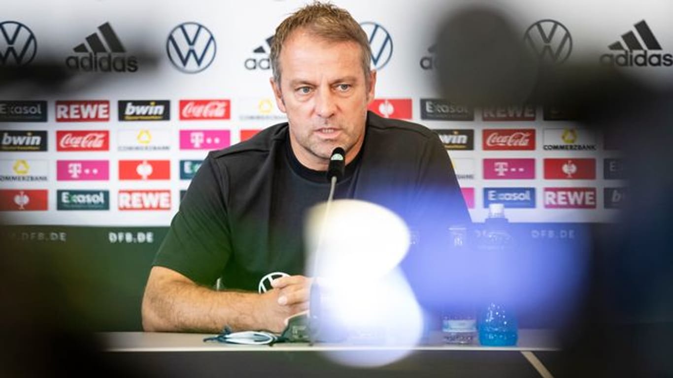 Bundestrainer Hansi Flick möchte ein noch besseres Zusammenspiel zwischen dem DFB und den Vereinen erreichen.