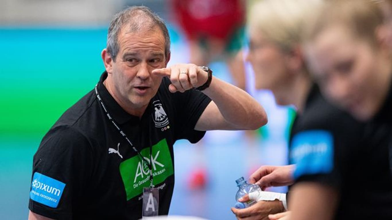 Henk Groener, Bundestrainer der deutschen Handball-Nationalspielerinnen.