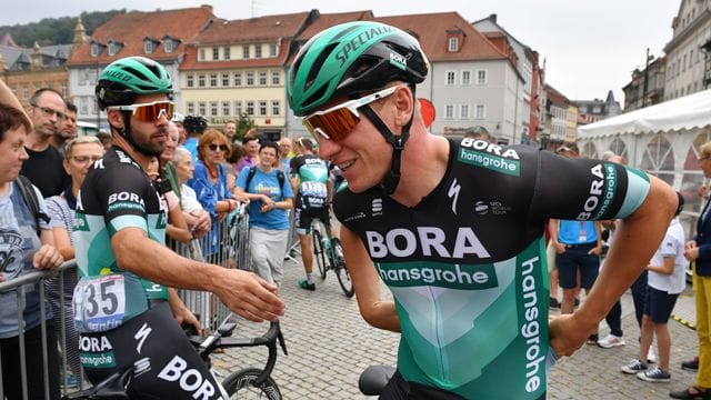 Pascal Ackermann (r) und Michael Schwarzmann vom Team Bora-Hansgrohe.