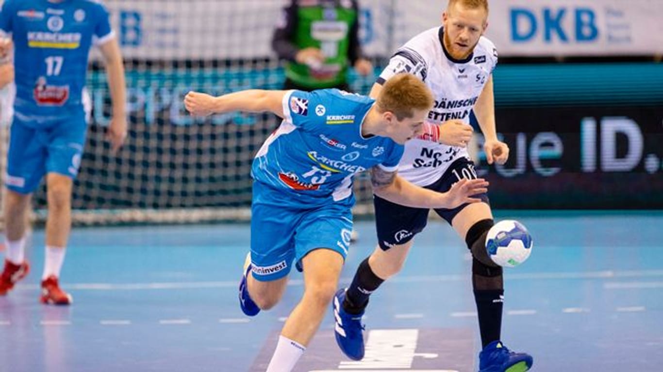 Viggó Kristjánsson (l) wird wieder für den SC DHfK Leipzig spielen.