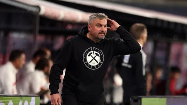 Bochums Trainer Thomas Reis gewann mit seinem Team gegen Nijmegen.