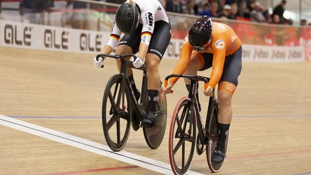 Lea Sophie Friedrich (l) unterlag im Sprint-Finale der Niederländerin Shanne Braspennincx.