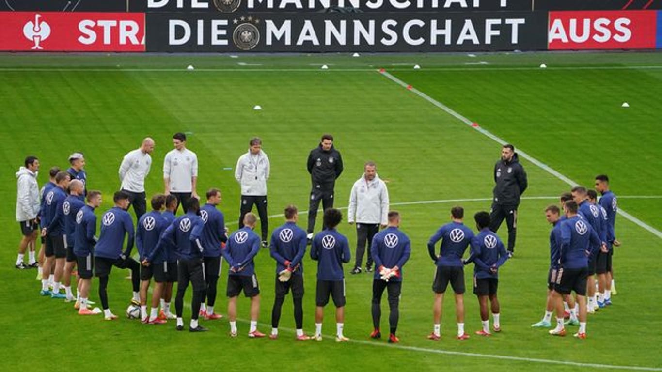 Die deutsche Fußball-Nationalmannschaft will gegen Rumänien einen Sieg einfahren.