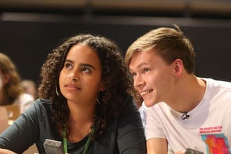 Sarah-Lee Heinrich und Timon Dzienus sind die neu gewählte Spitze der Grünen Jugend.