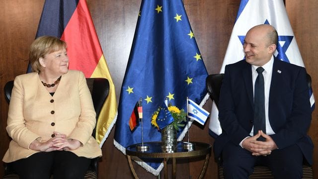 Am Sonntagmorgen traf Merkel Israels Ministerpräsident Naftali Bennett.