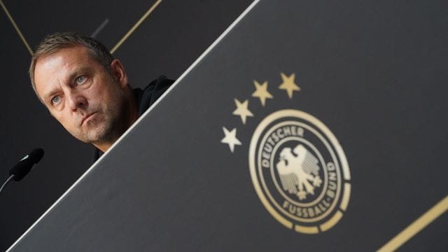 Bundestrainer Hansi Flick will einen Sieg.