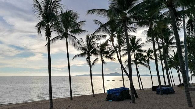 Ein leerer Strand in Pattaya.