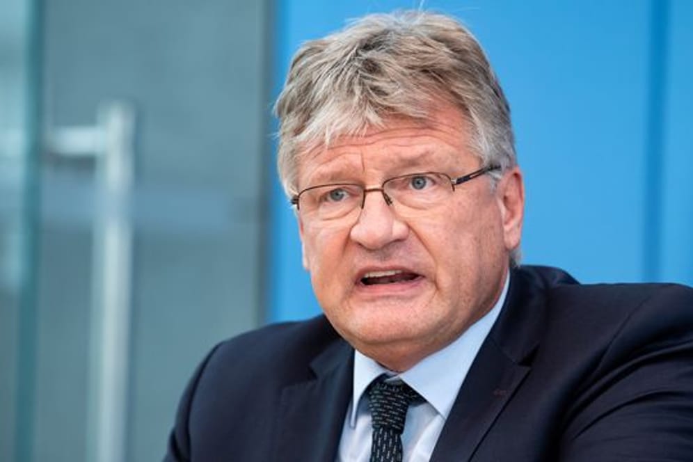 Jörg Meuthen, Bundesvorsitzender der AfD, äußert sich in der Bundespressekonferenz zum Ausgang der Bundestagswahl.