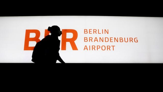 Die Berliner haben es nicht leicht mit ihrer Stadt. Die Berliner haben es nicht leicht mit ihrer Stadt.