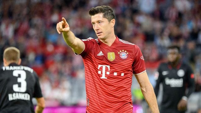 Soll nach Meinung seines Trainers den Ballon d'Or bekommen: Bayern-Torjäger Robert Lewandowski. Soll nach Meinung seines Trainers den Ballon d'Or bekommen: Bayern-Torjäger Robert Lewandowski.