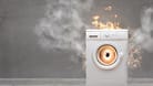Waschmaschine: Bestimmte Reinigungsmittel können eine Explosion auslösen.