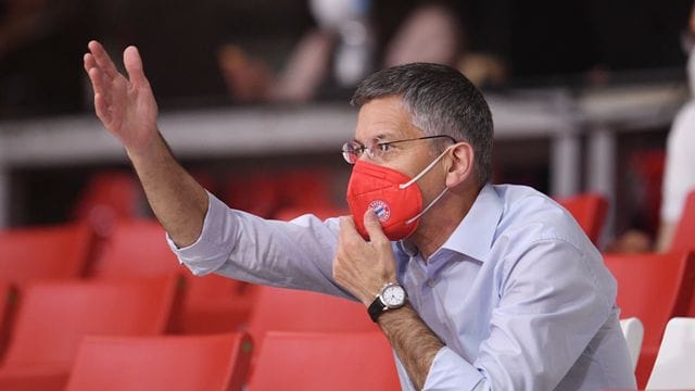 Glaubt an einen Sieg der Bayern gegen Leverkusen: Herbert Hainer, Präsident des FC Bayern München. Glaubt an einen Sieg der Bayern gegen Leverkusen: Herbert Hainer, Präsident des FC Bayern München.
