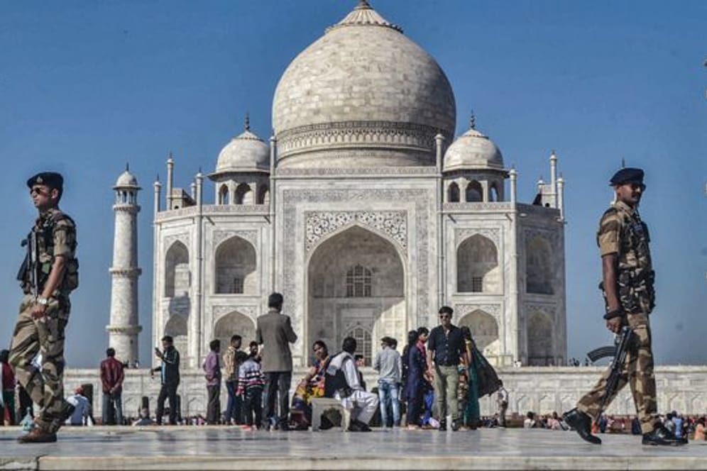 Der Taj Mahal zieht unter normalen Umständen Besucher aus aller Welt an.