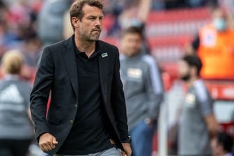 Nach dem schwachen Saisonstart des FC Augsburg fokussiert sich Coach Markus Weinzierl auf die Partie gegen Arminia Bielefeld.