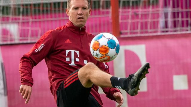 Schätzt das familiäre Klima beim FC Bayern: Trainer Julian Nagelsmann. Schätzt das familiäre Klima beim FC Bayern: Trainer Julian Nagelsmann.
