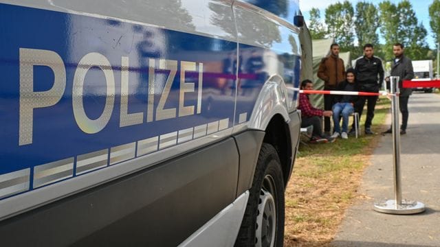 Die Zentrale Erstaufnahmeeinrichtung für Asylbewerber (ZABH) des Landes Brandenburg. Die Zentrale Erstaufnahmeeinrichtung für Asylbewerber (ZABH) des Landes Brandenburg.
