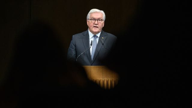 Bundespräsident Frank-Walter Steinmeier hat dazu aufgerufen, Antisemitismus entgegenzutreten. Bundespräsident Frank-Walter Steinmeier hat dazu aufgerufen, Antisemitismus entgegenzutreten.