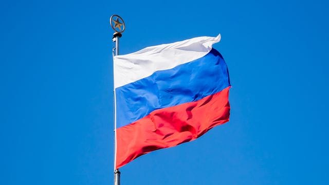 Russland stellt die Arbeit seiner Nato-Vertretung ein.