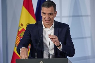 Pedro Sánchez, Ministerpräsident von Spanien, nimmt an der institutionellen Veranstaltung teil.