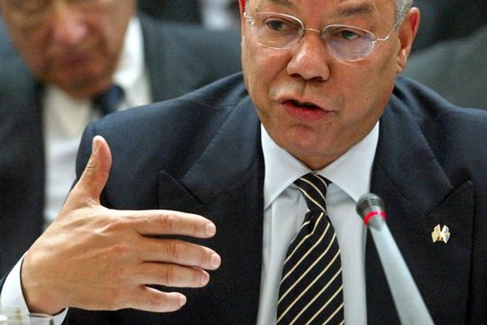 Der ehemalige US-Außenminister Colin Powell ist im Alter von 84 Jahren nach einer Corona-Infektion gestorben.