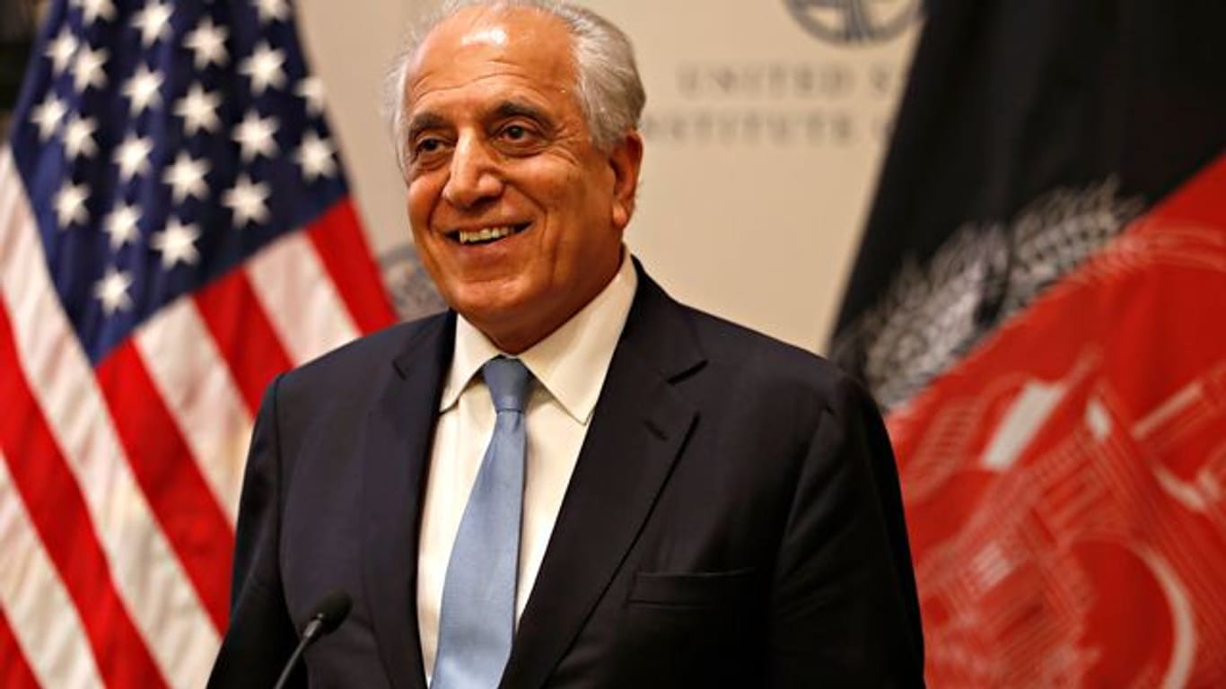 Zalmay Khalilzad bei einer Pressekonferenz in Washington (Archivbild).