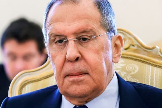 Der russische Außenminister Sergej Lawrow sprach bei einer Konferenz in Moskau mit den Taliban.