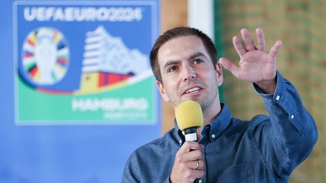 Ex-Nationalspieler Philipp Lahm hofft auf ein erfolgreiches WM-Abschneiden der DFB-Elf. Ex-Nationalspieler Philipp Lahm hofft auf ein erfolgreiches WM-Abschneiden der DFB-Elf.