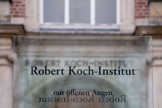 Der Eingang zum Robert Koch-Institut (RKI) in Berlin.