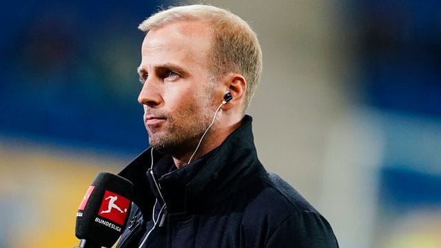 Gastiert mit Hoffenheim beim FC Bayern: 1899-Coach Sebastian Hoeneß.