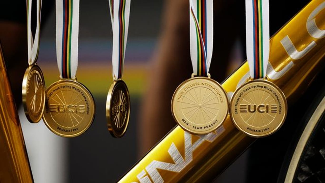 Die goldenen Räder des italienischen Teams wurden in Roubaix gestohlen.