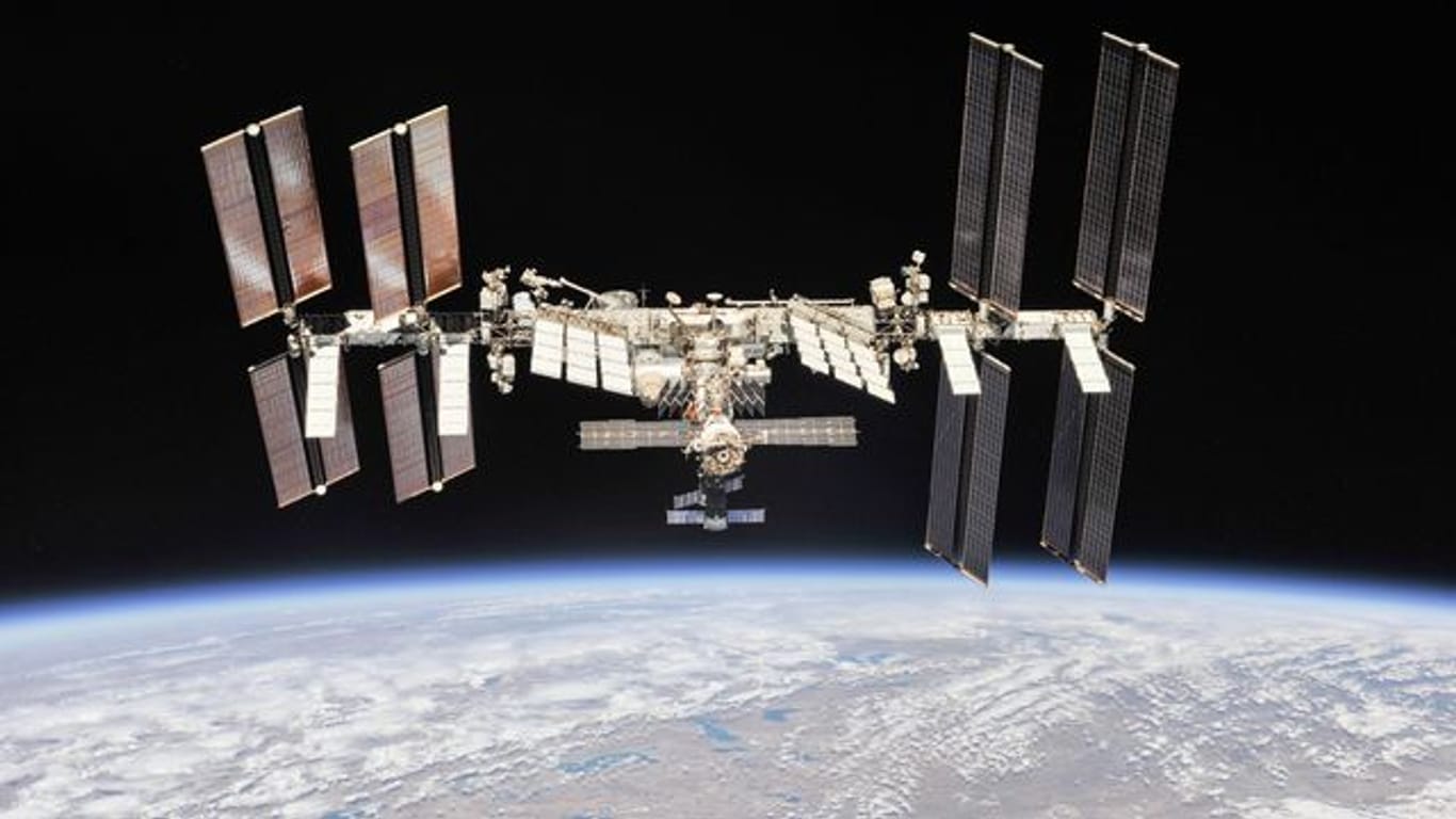 Auf der ISS ist es schon ganz schön voll.