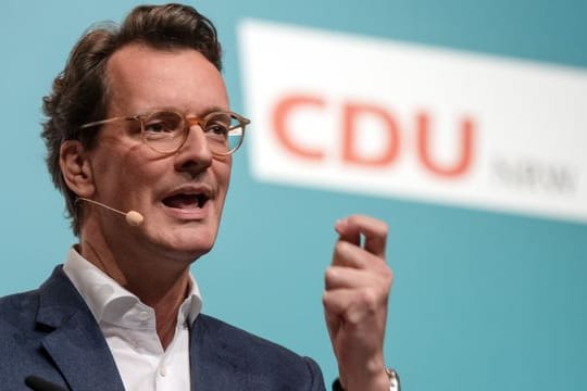 Mit der hauchdünnen Regierungsmehrheit könnte Hendrik Wüsts Wahl in dem Fünf-Parteien-Parlament durchaus zur Zitterpartie werden.