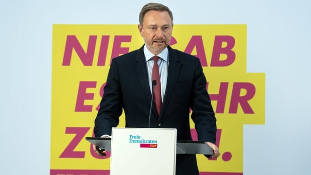 FDP-Chef Christian Lindner hat Interesse am Posten des Bundesfinanzministers bekundet. FDP-Chef Christian Lindner hat Interesse am Posten des Bundesfinanzministers bekundet.