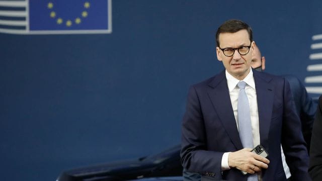 Mateusz Morawiecki, Ministerpräsident von Polen, trifft zu einem EU-Gipfel in Brüssel ein. Mateusz Morawiecki, Ministerpräsident von Polen, trifft zu einem EU-Gipfel in Brüssel ein.