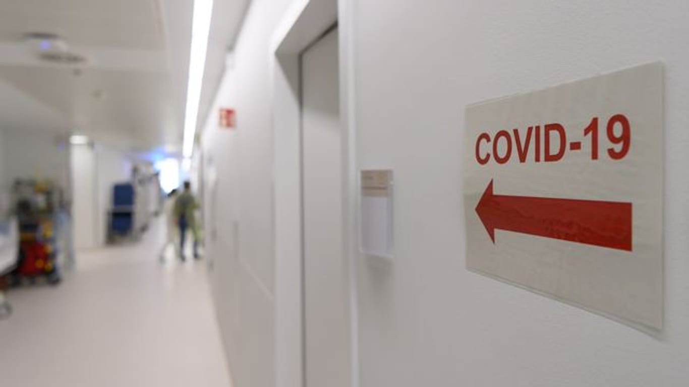 Eine Covid-19-Intensivstation in einem Krankenhaus.