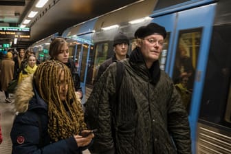 U-Bahn in Stockholm im Dezember 2020: Auch während der Corona-Hochphase gab es keine Maskenpflicht.
