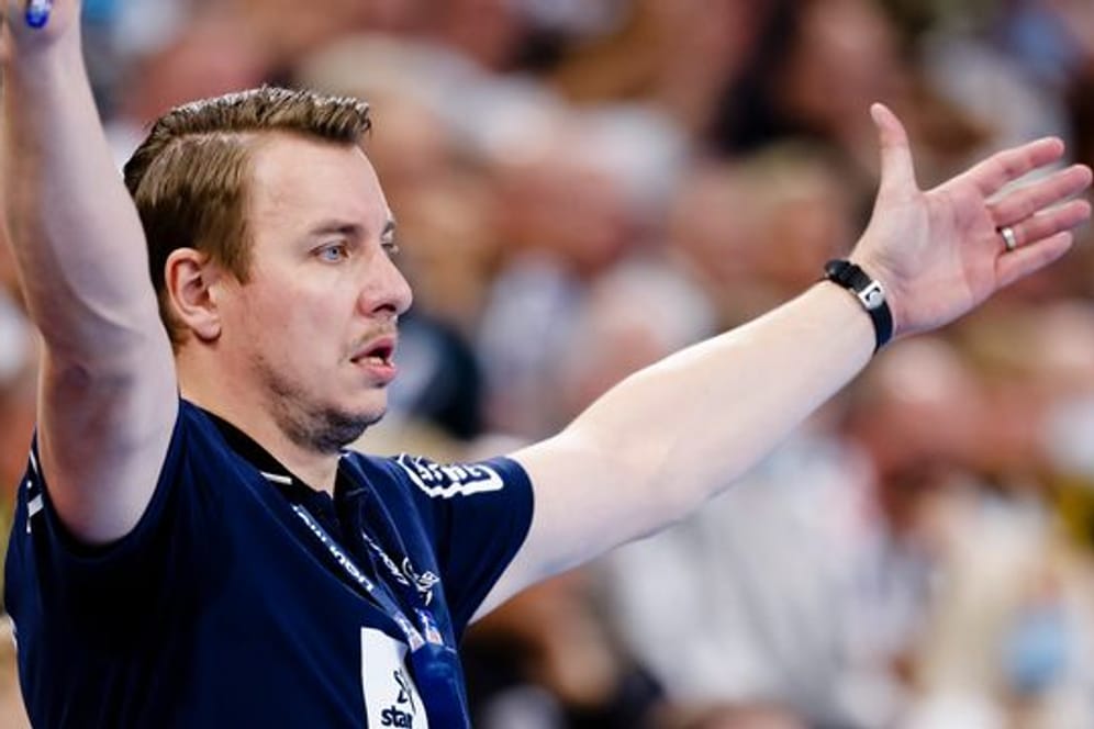 Kiels Trainer Filip Jicha konnte die Niederlage seines Teams nicht verhindern.