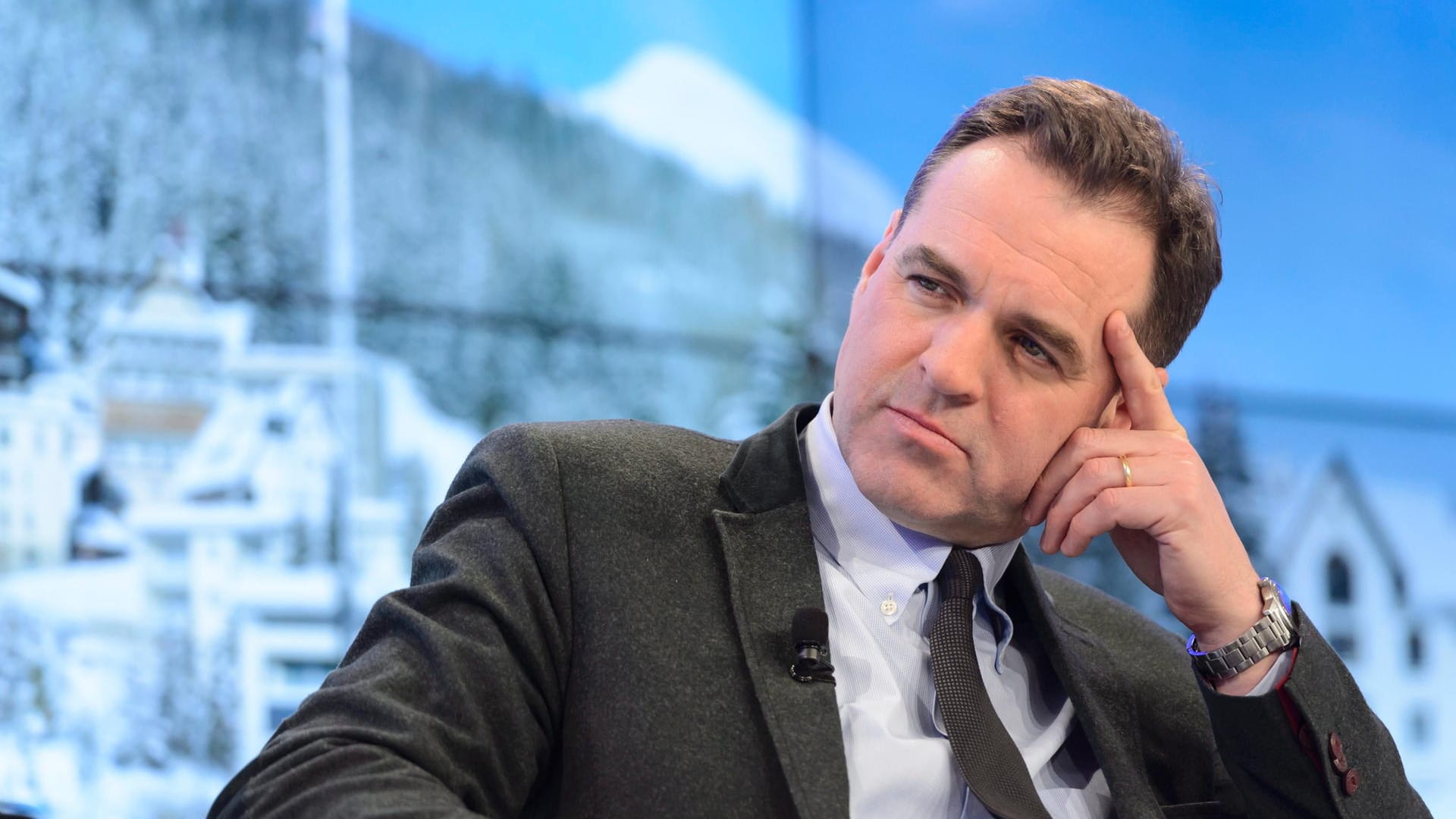 Niall Ferguson: Der britische Historiker stellt Angela Merkel ein überaus schlechtes Zeugnis als Bundeskanzlerin aus.