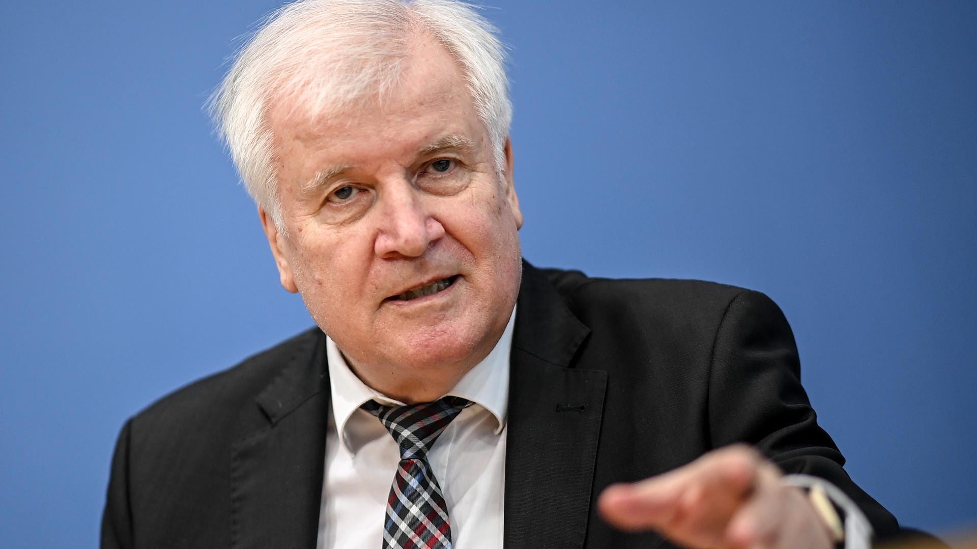 Bundesinnenminister Horst Seehofer (CSU): Er hat erklärt, dass das NSU-Versagen umfassend aufgearbeitet worden ist. Bundesinnenminister Horst Seehofer (CSU): Er hat erklärt, dass das NSU-Versagen umfassend aufgearbeitet worden ist.