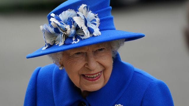 Königin Elizabeth fuhr laut britischen Medien eine Runde über Schloss Windsor.