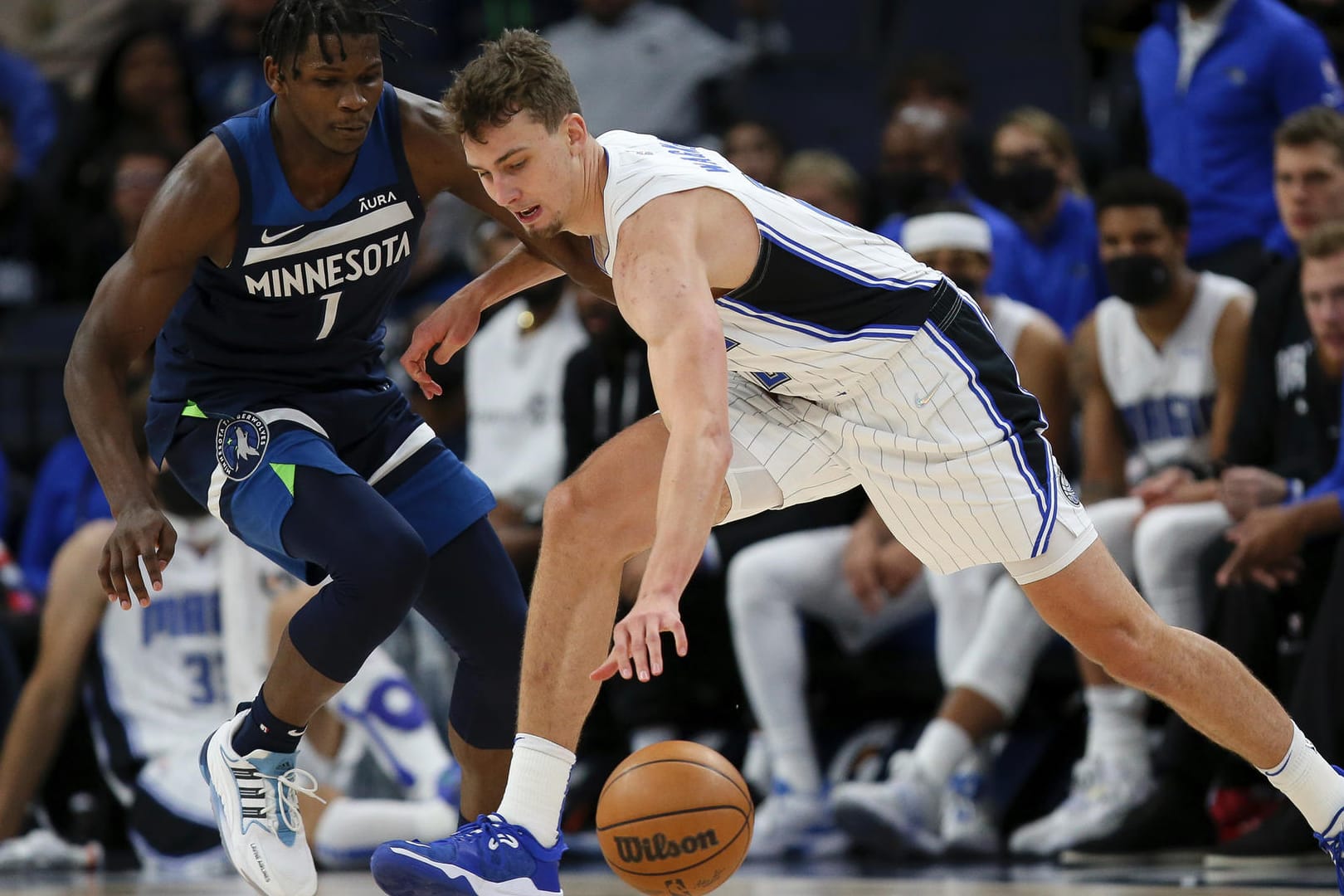 Franz Wagner (r.) gegen Anthony Edwards: Orlando Magic hat das Spiel gewonnen.