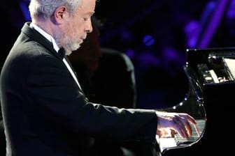 Der brasilianische Pianist Nelson Freire bei einem Konzert 2005 in Cannes.