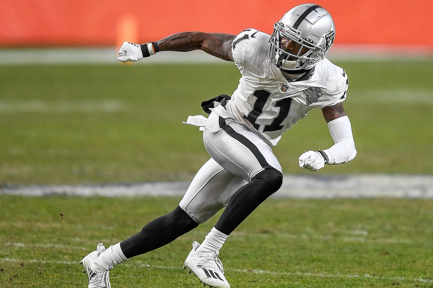 Henry Ruggs III. im Einsatz für die Las Vegas Raiders: Der Wide Receiver spielt seine zweite Saison in der NFL.