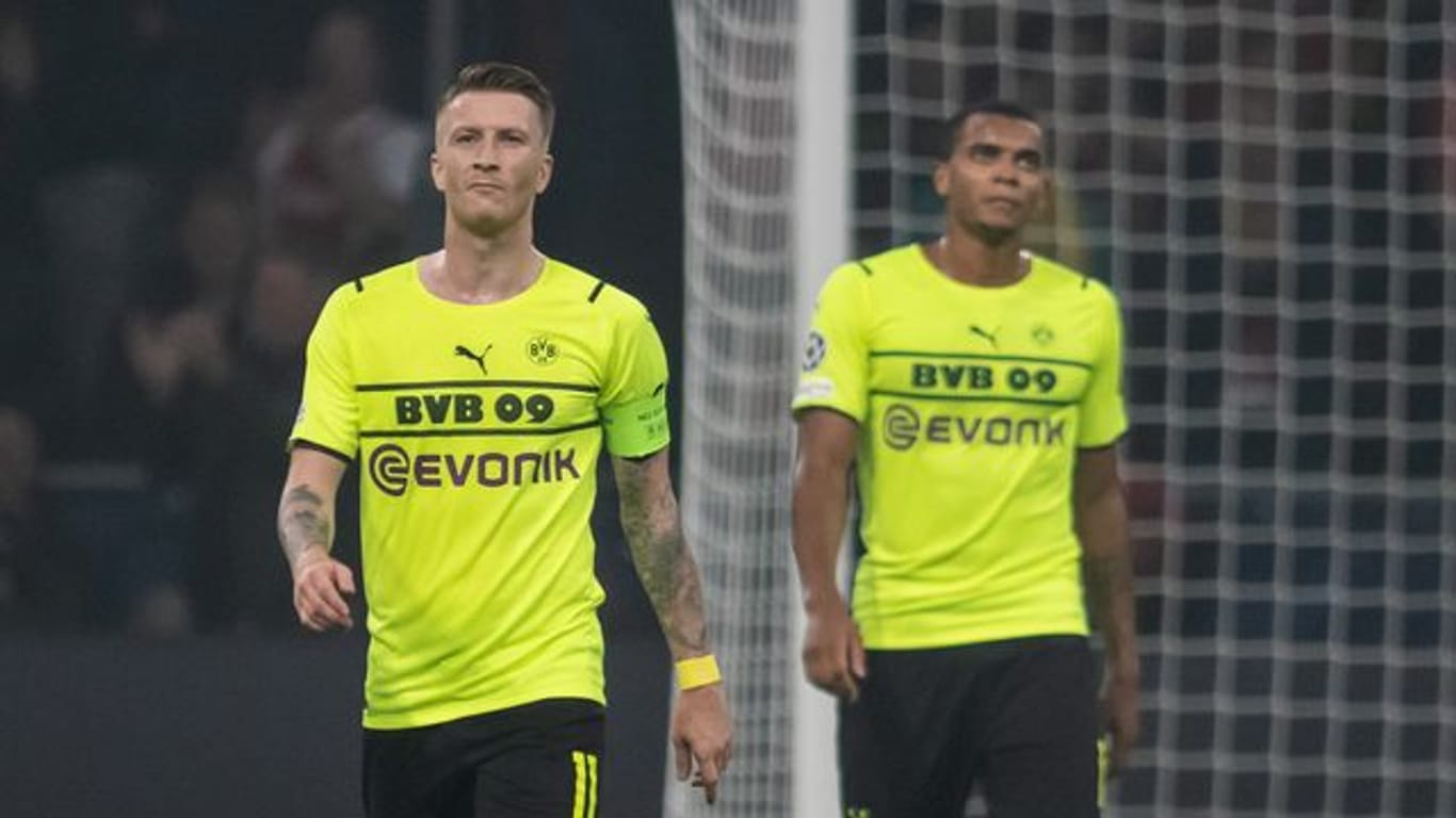 Wollen Wiedergutmachung: Dortmunds Marco Reus (l) und Manuel Akanji.